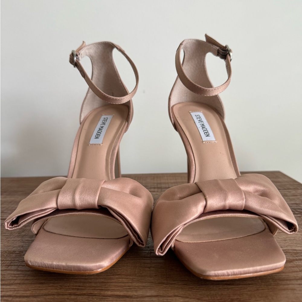 Steve Madden - Women's Trusty Heeled Sandal in Blush Satin size 9 - Picture 2 of 15